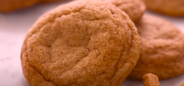 snickerdoodle cookie